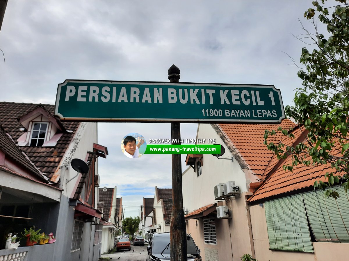 Persiaran Bukit Kecil 1 roadsign