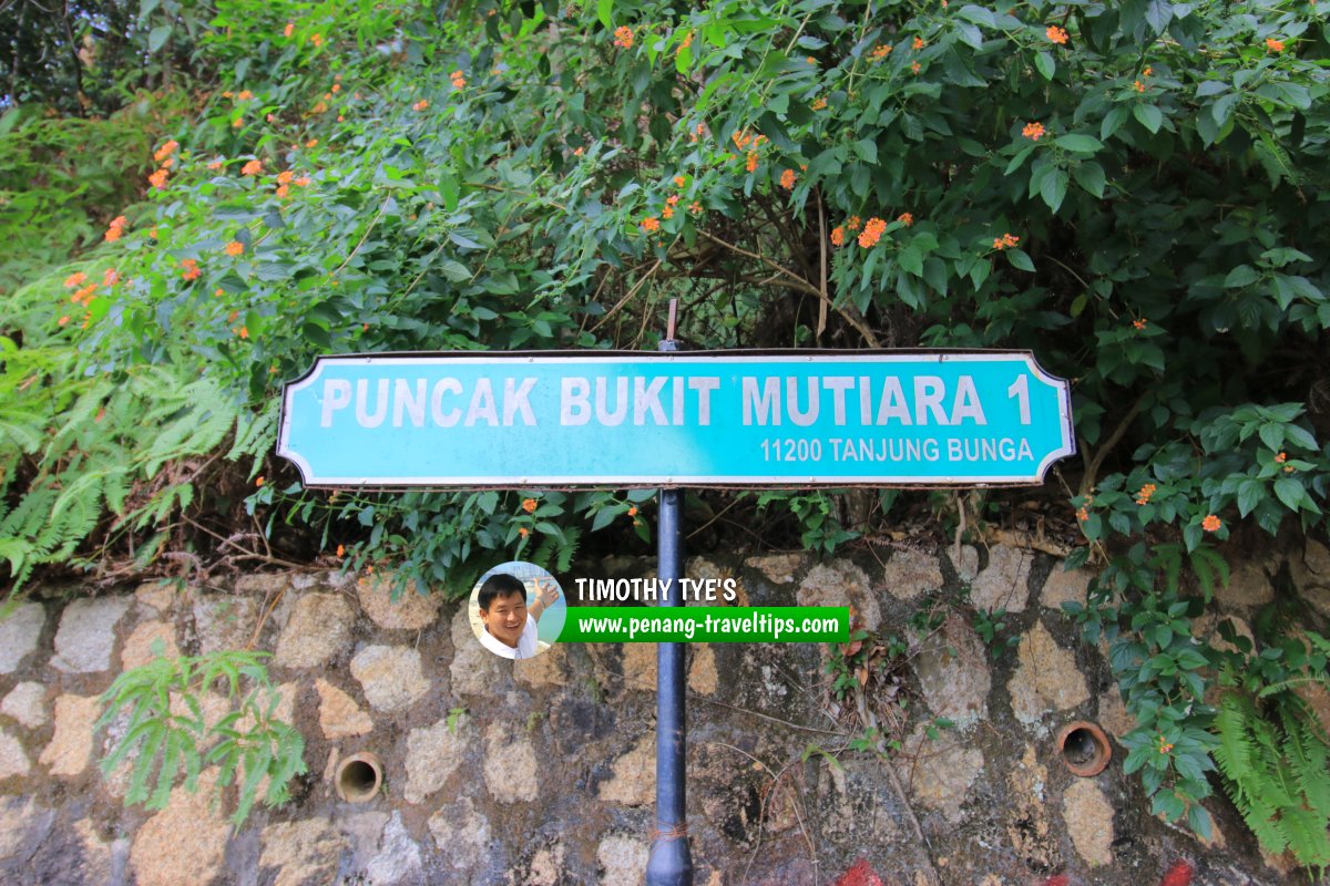 Puncak Bukit Mutiara 1 roadsign