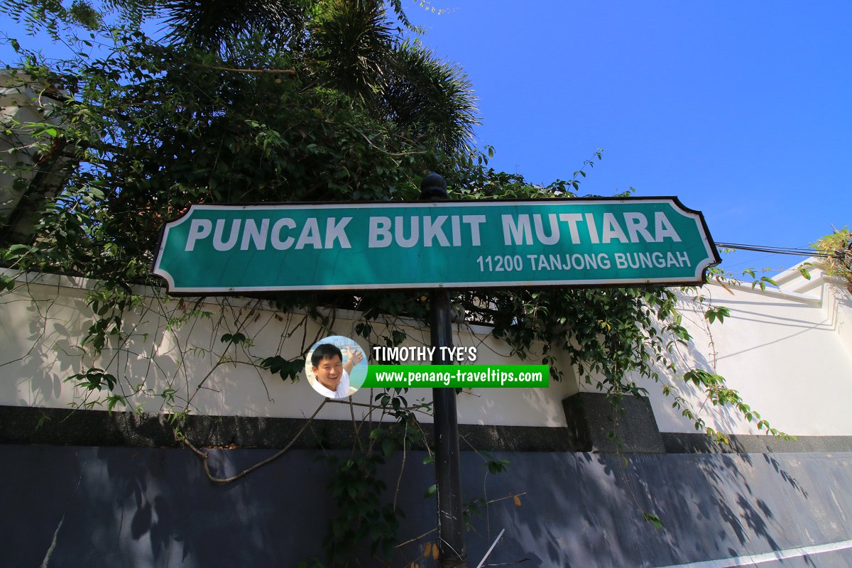 Puncak Bukit Mutiara roadsign