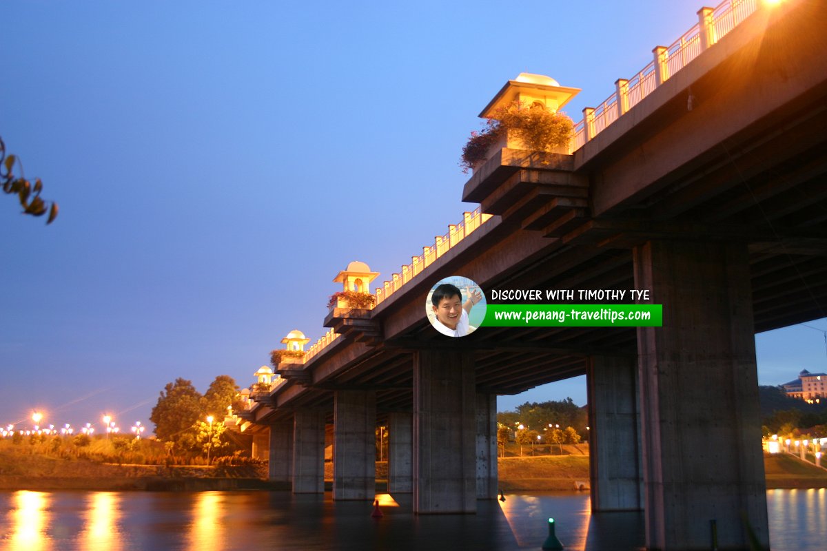 Seri Bakti Bridge, Seri Baktijaya