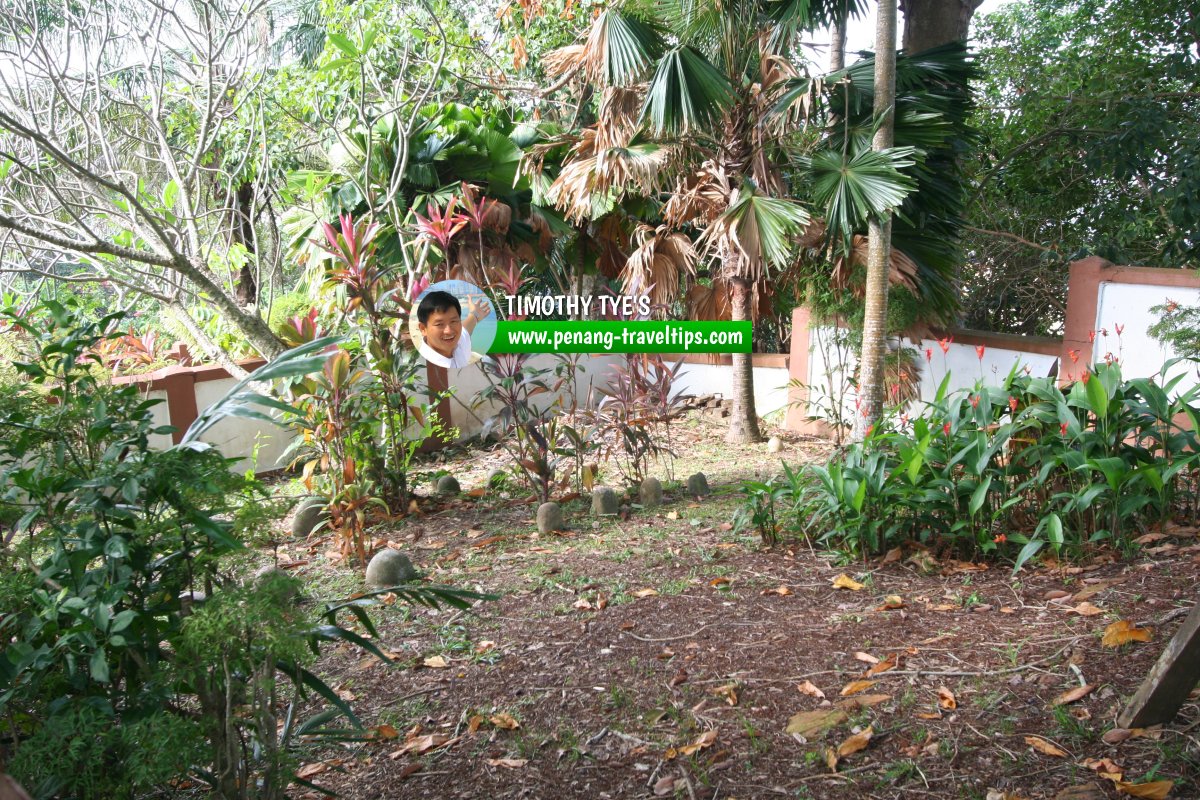 Syed Yasin's Grave