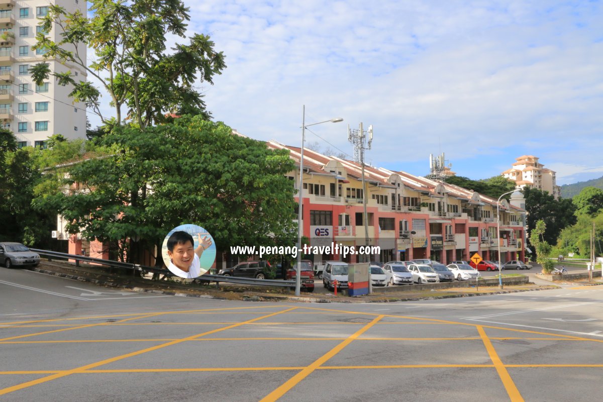 Shops along Tingkat Bukit Jambul