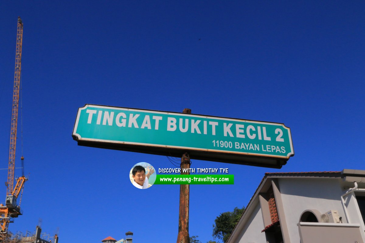 Tingkat Bukit Kecil 2 roadsign