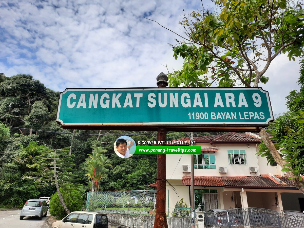 Cangkat Sungai Ara 9 roadsign