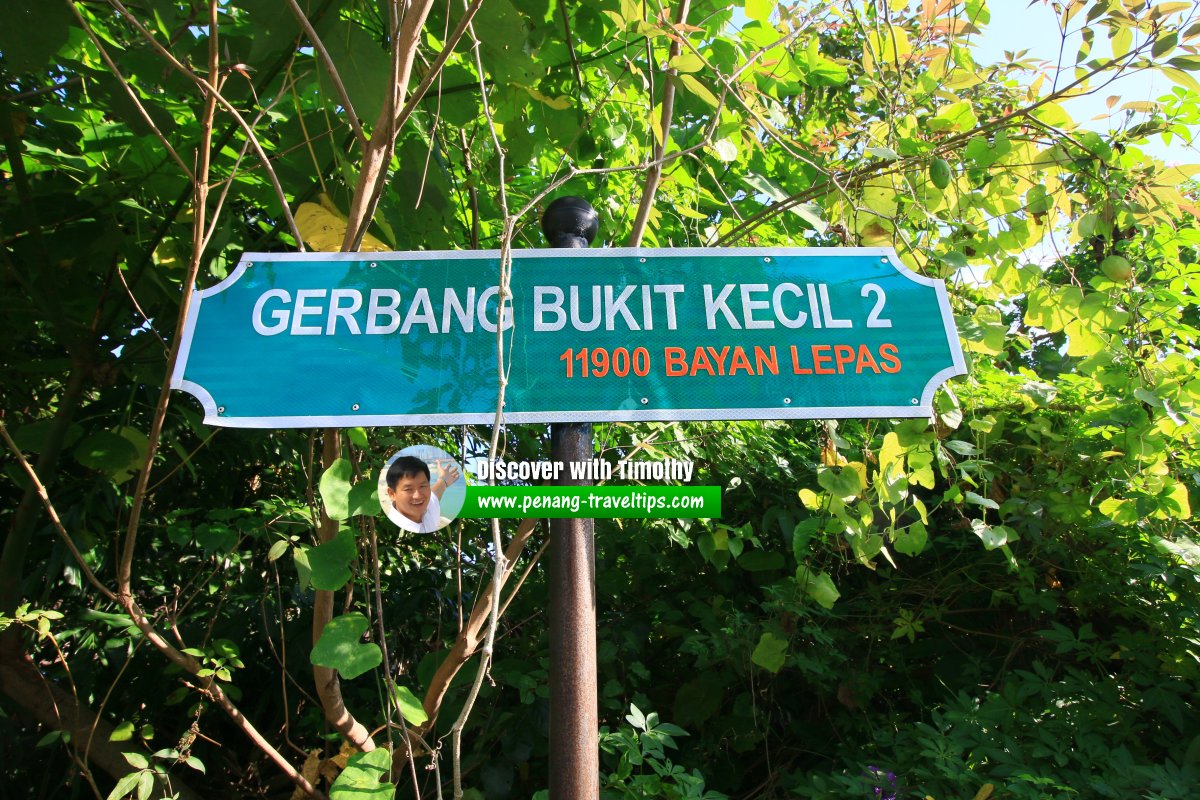 Gerbang Bukit Kecil 2 roadsign