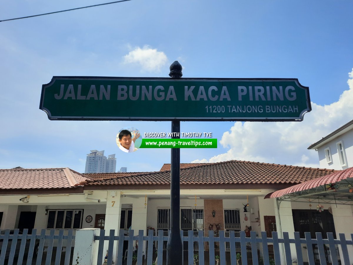 Jalan Bunga Kaca Piring roadsign