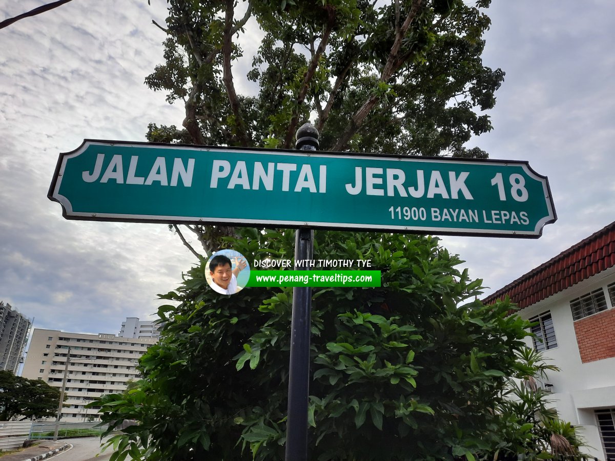 Jalan Pantai Jerjak 18 roadsign