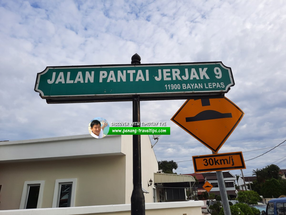 Jalan Pantai Jerjak 9 roadsign
