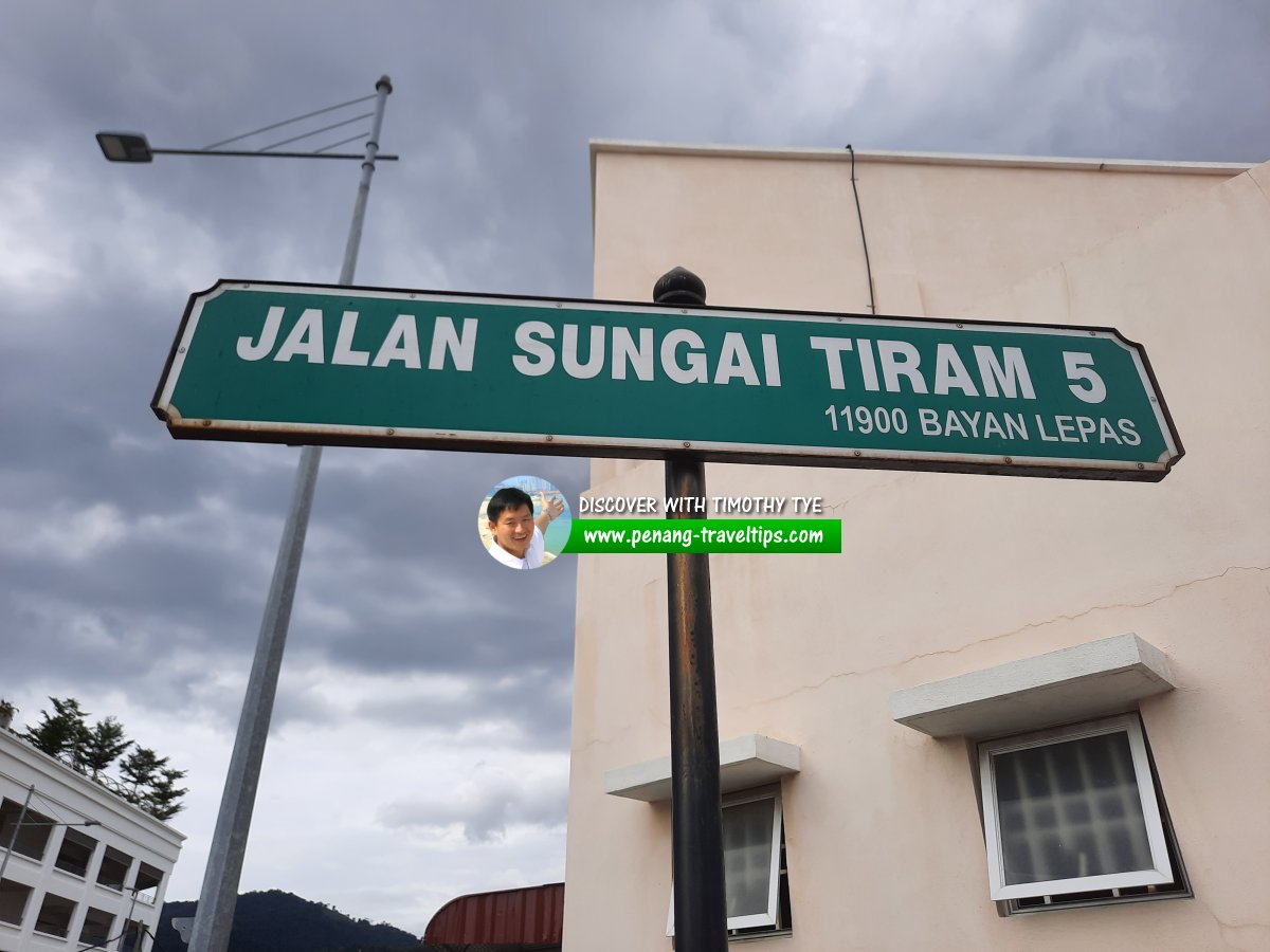 Jalan Sungai Tiram 5 roadsign