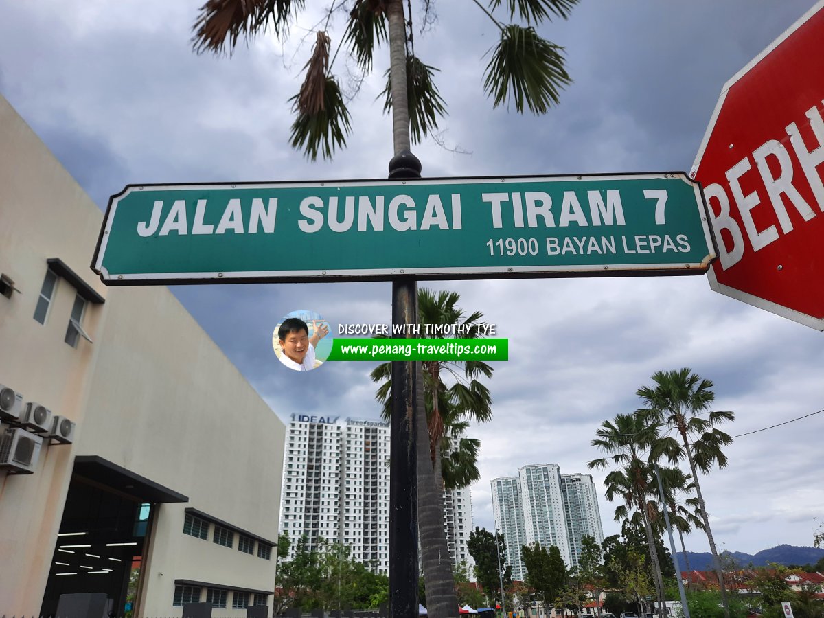 Jalan Sungai Tiram 7 roadsign