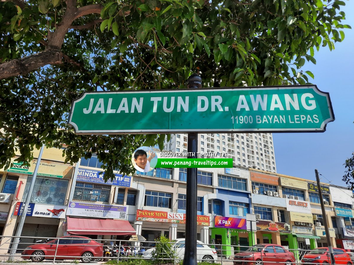 Jalan Tun Dr Awang roadsign