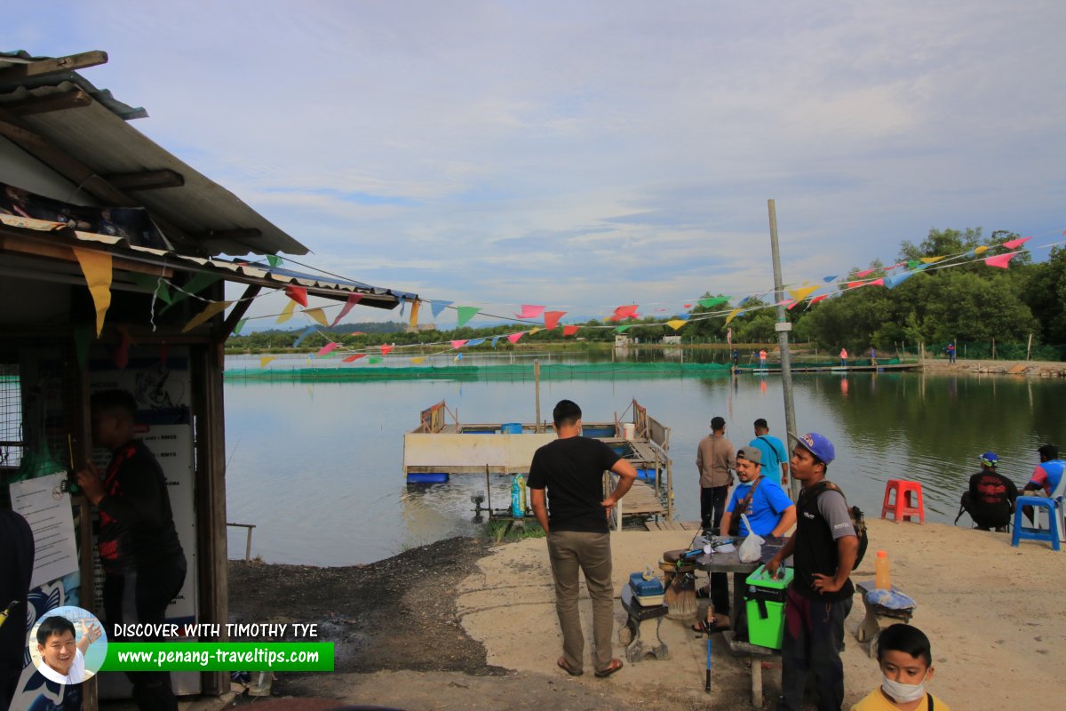 Kolam Pancing Rizqeen, Batu Kawan