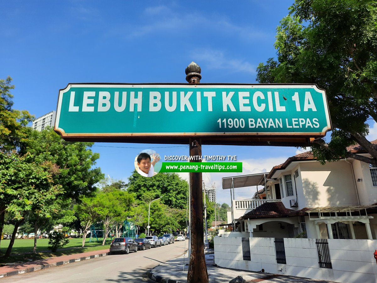 Lebuh Bukit Kecil 1A roadsign