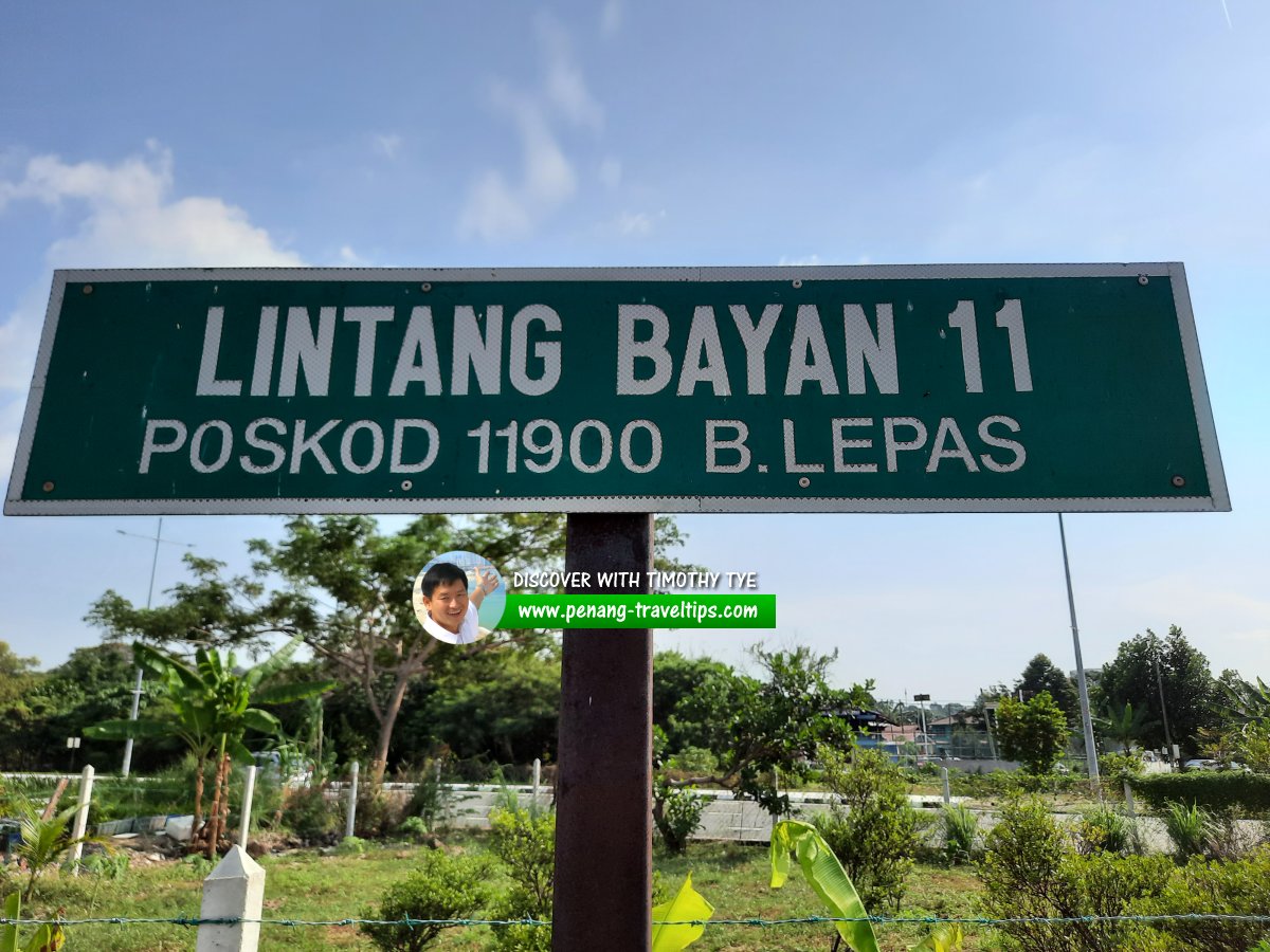 Lintang Bayan 11 roadsign