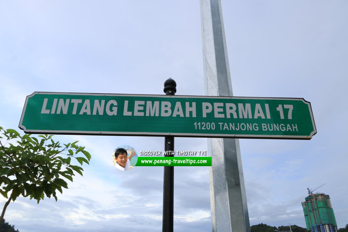 Lintang Lembah Permai 17 roadsign