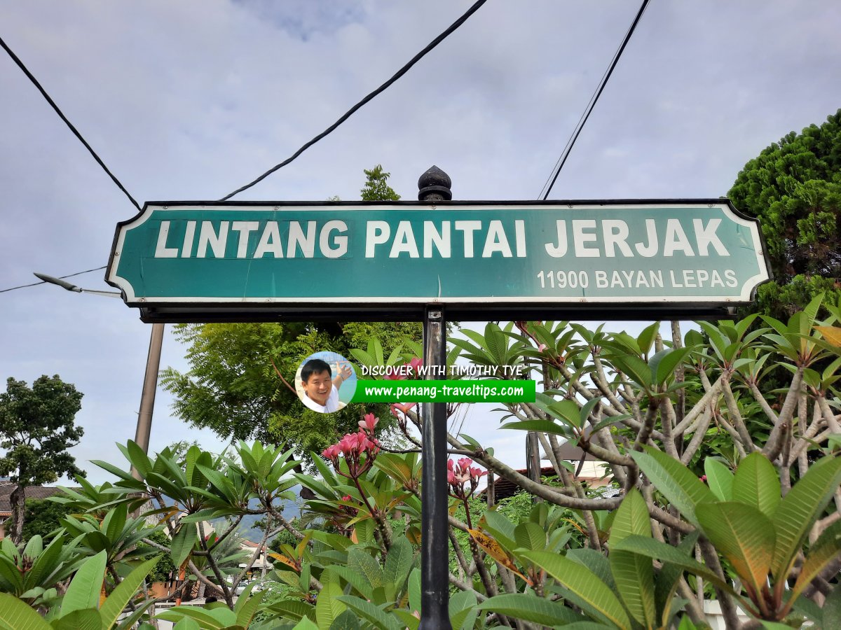 Lintang Pantai Jerjak roadsign