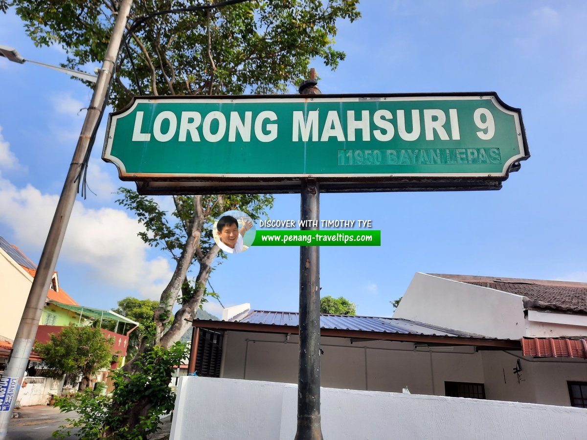 Lorong Mahsuri 9 roadsign