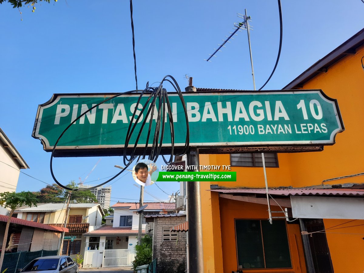 Pintasan Bahagia 10 roadsign