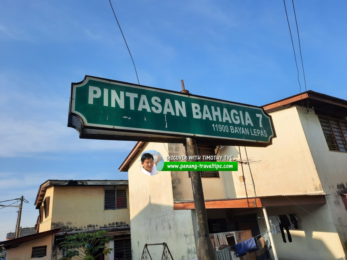 Pintasan Bahagia 7 roadsign