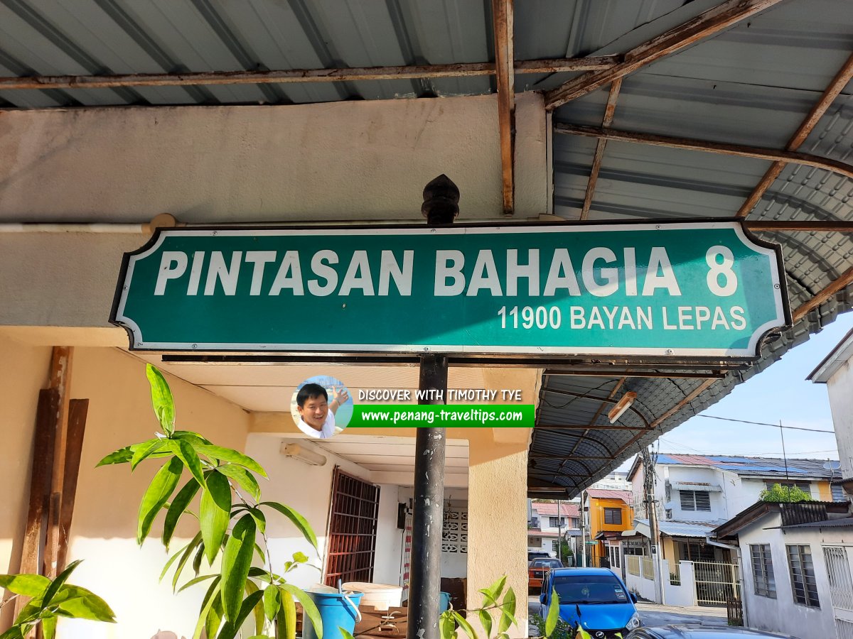 Pintasan Bahagia 8 roadsign