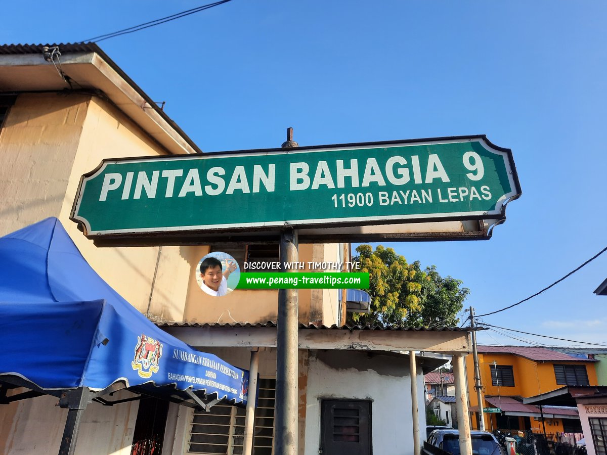 Pintasan Bahagia 9 roadsign