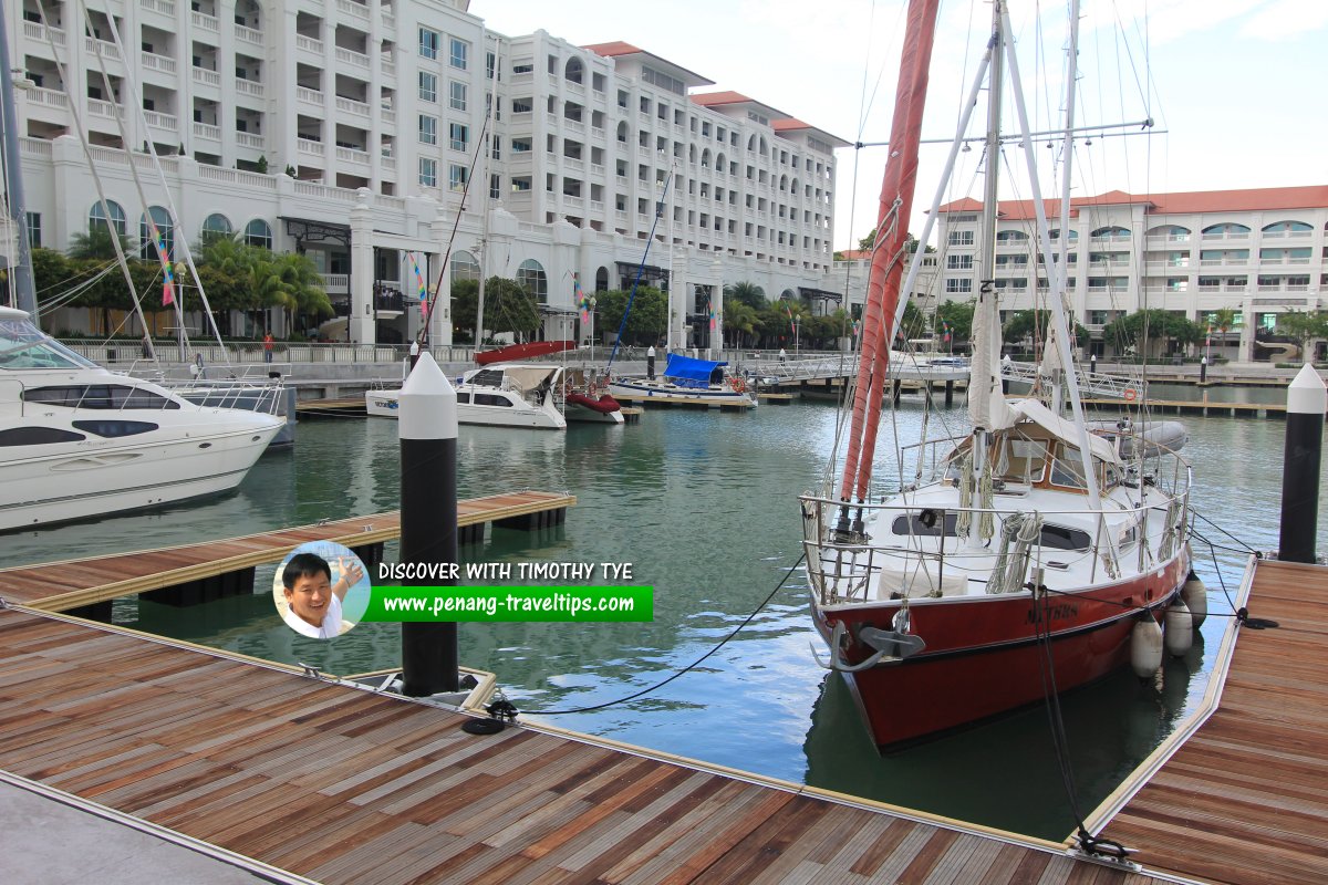 Straits Quay marina