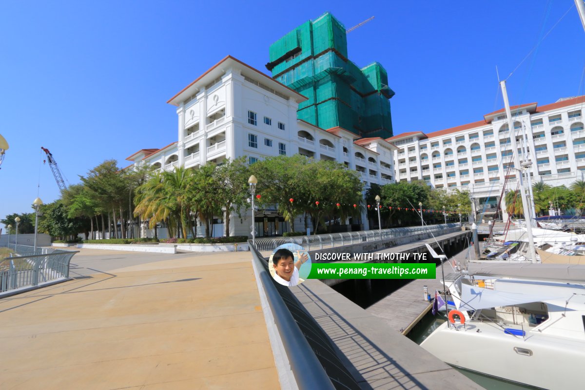 Straits Quay Marina