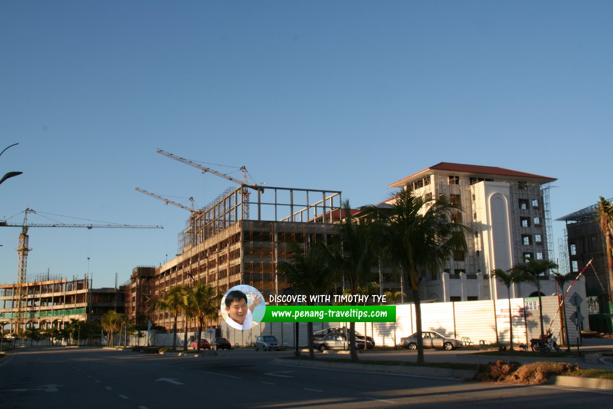 Straits Quay under construction