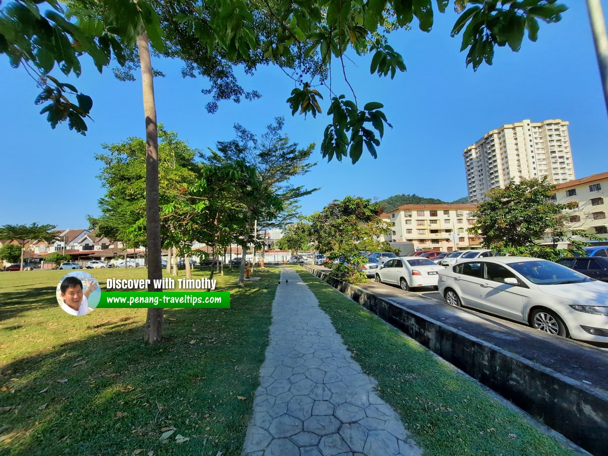 Tanah Lapang Lebuh Nipah 2