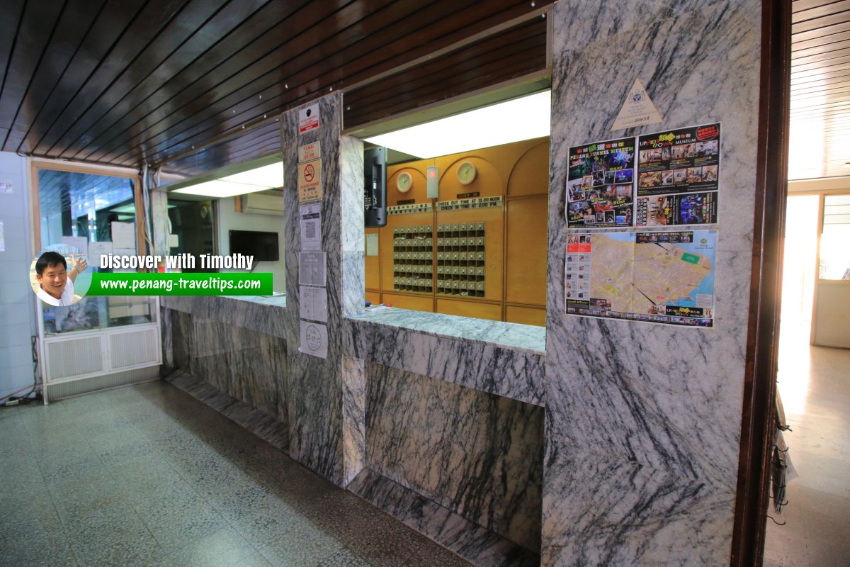 Front Desk at Waldorf Hotel