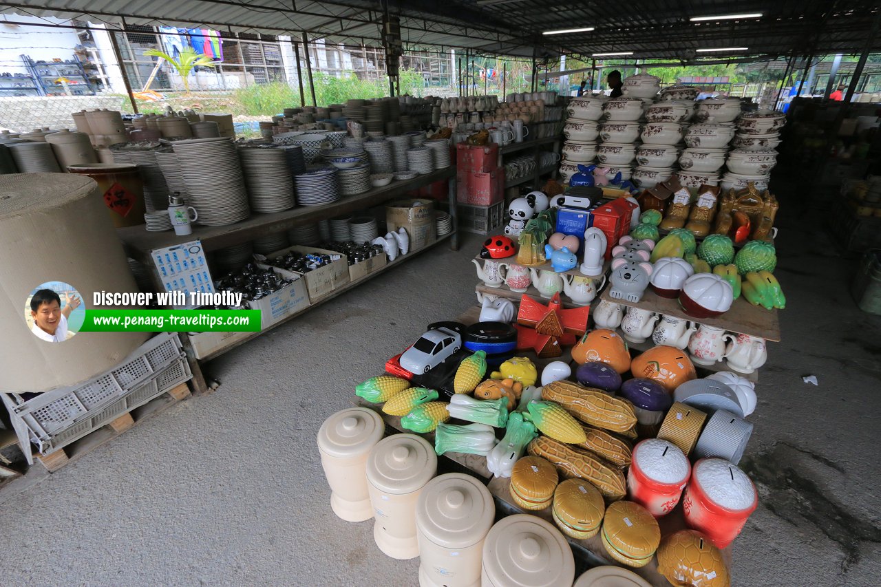 Claytan Ceramics Factory Store, Ayer Hitam, Johor