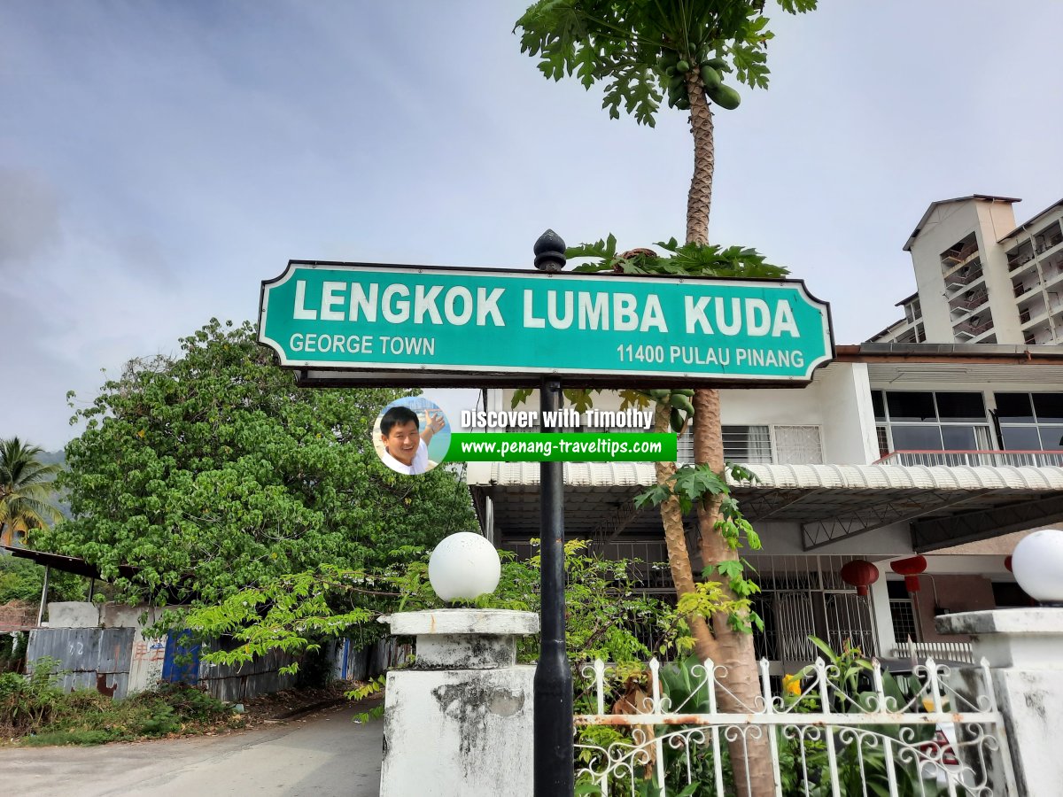 Lengkok Lumba Kuda roadsign