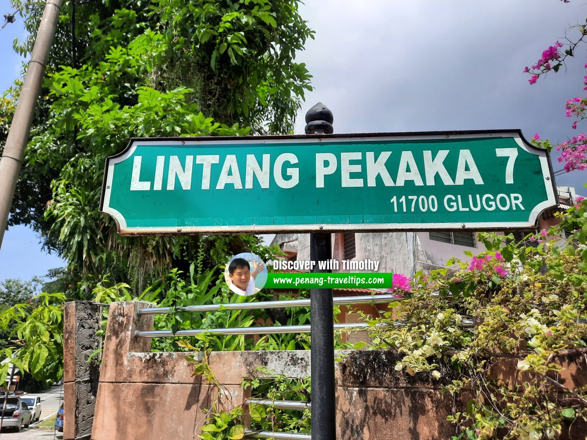 Lintang Pekaka 7 roadsign