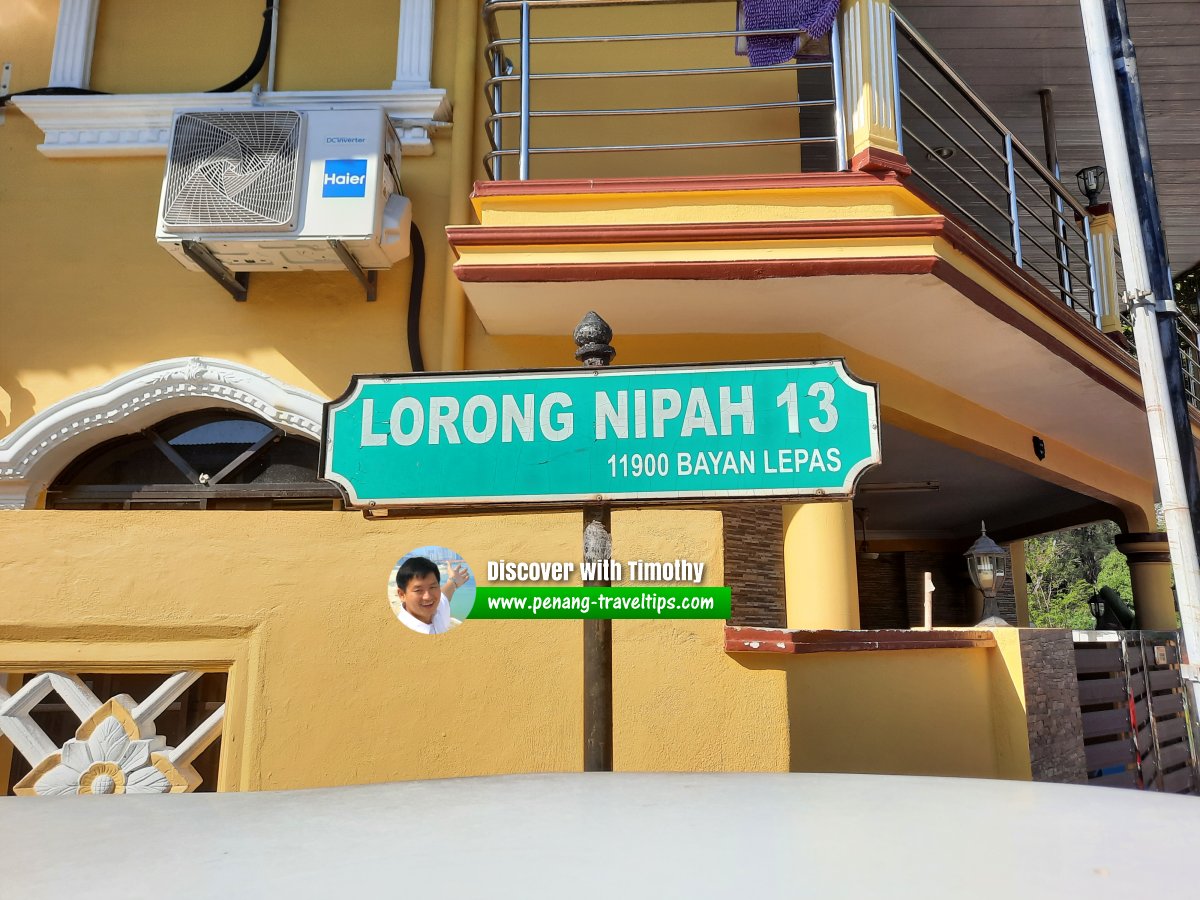 Lorong Nipah 13 roadsign
