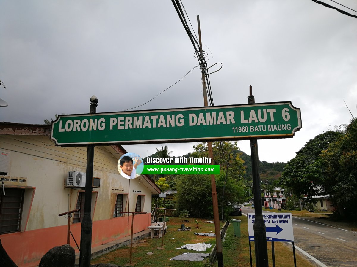 Lorong Permatang Damar Laut 6 roadsign