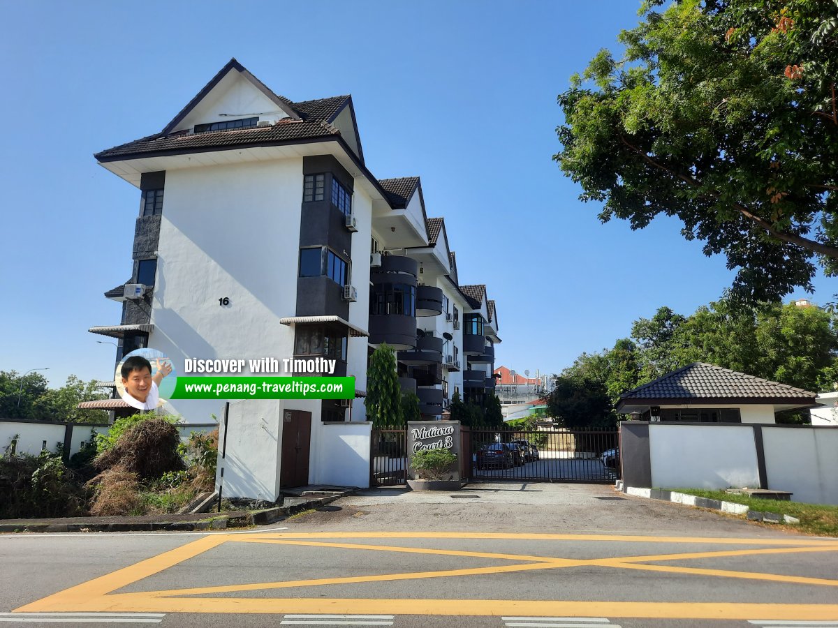 Mutiara Court, as seen from Jalan Delima