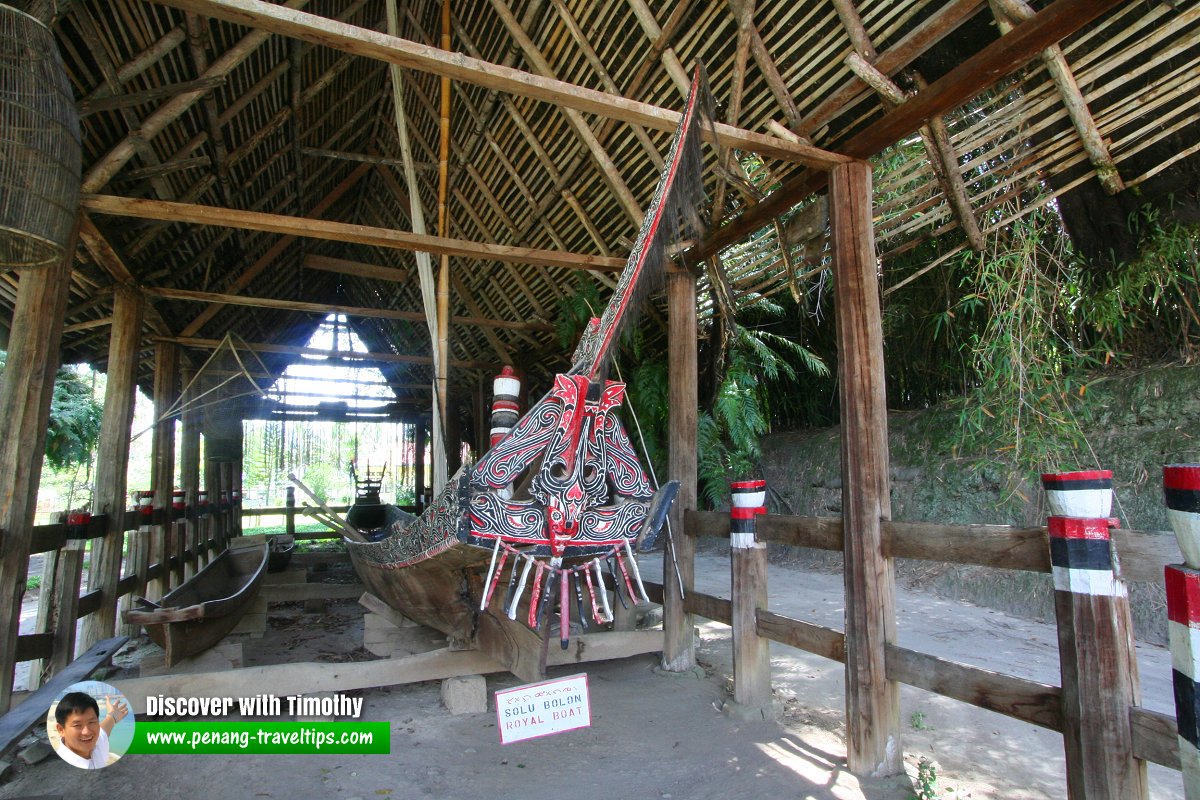 Solu Bolon, the royal boat of the Batak in Simanindo