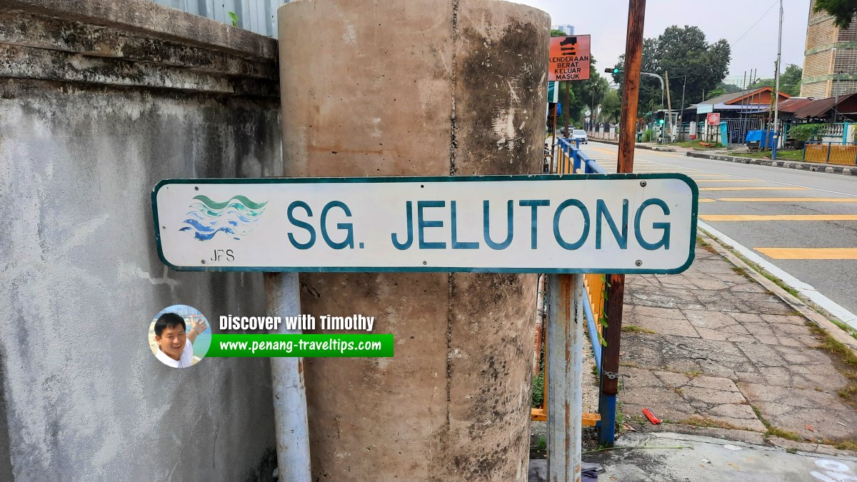 Sungai Jelutong signboard