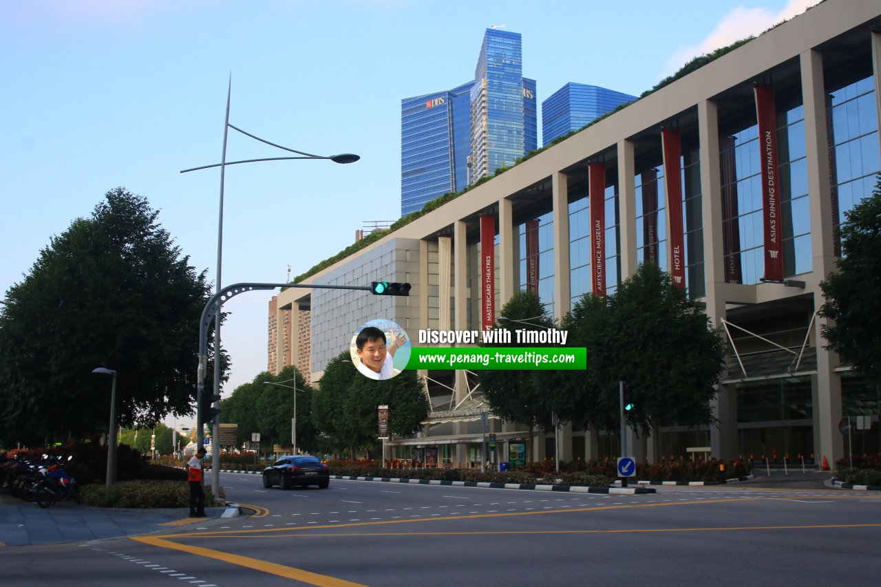 Bayfront Avenue, Singapore