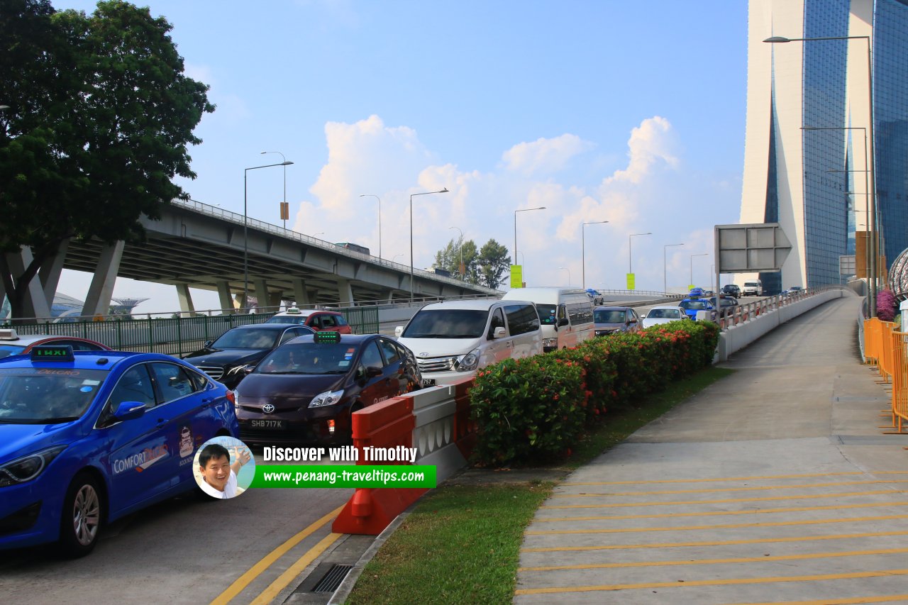 Bayfront Avenue, Singapore