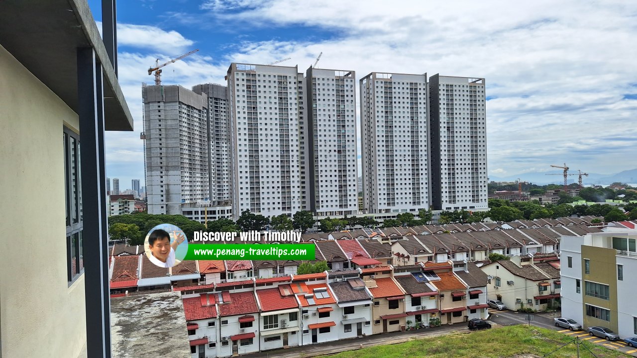 Centrio Avenue Apartment