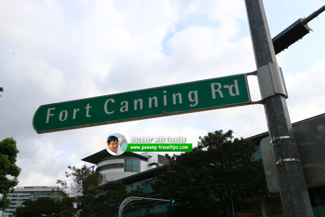 Fort Canning Road roadsign