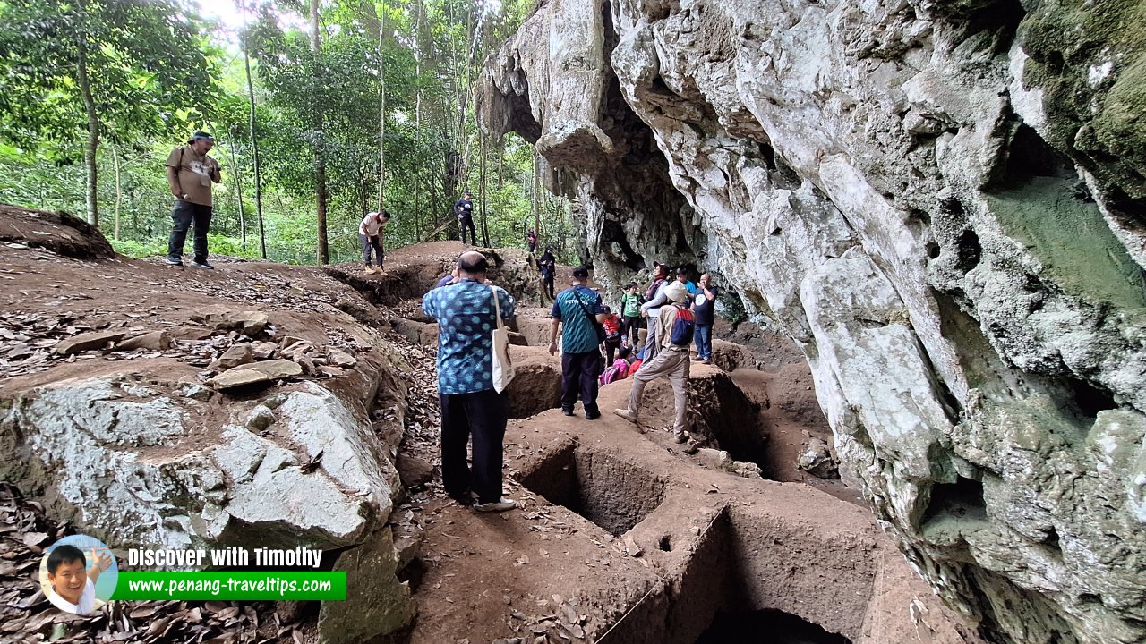 Gua Teluk Kelawar, Lenggong