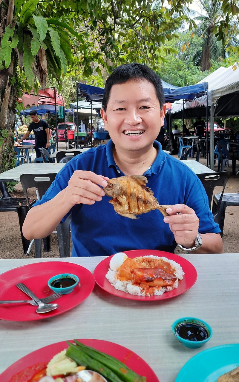 Ikan Bawal @ Juru, Warung Kelapa Sawit, Kampung Tok Kangar