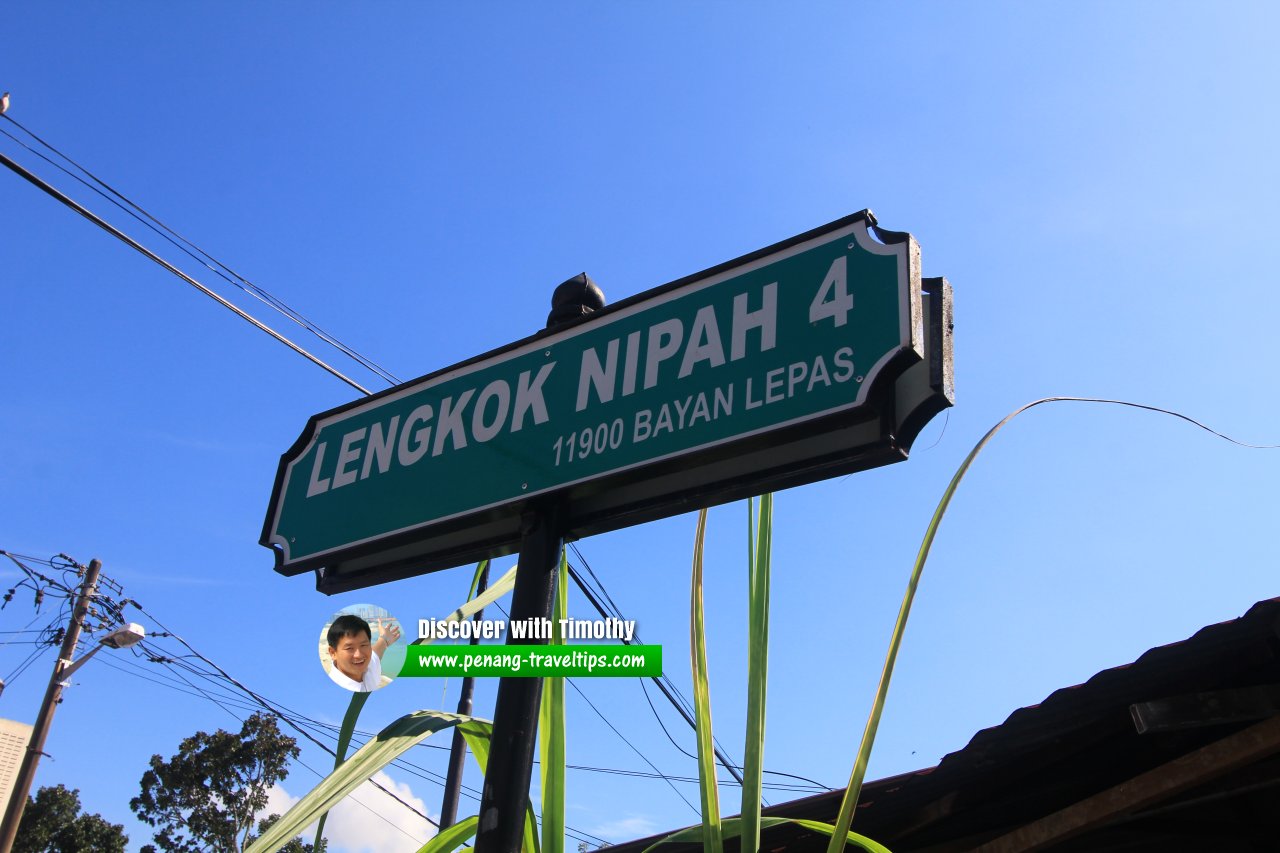 Lengkok Nipah 4 roadsign
