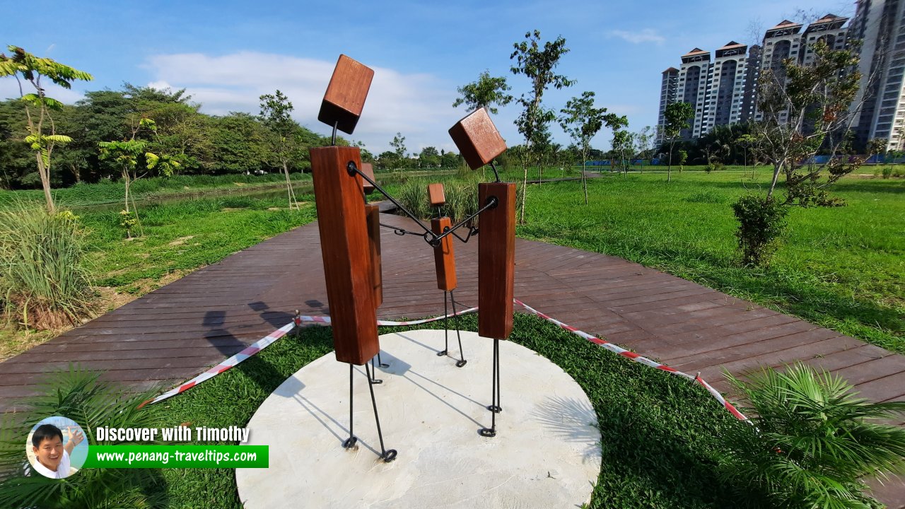 Wooden sculpture at WoodHaven