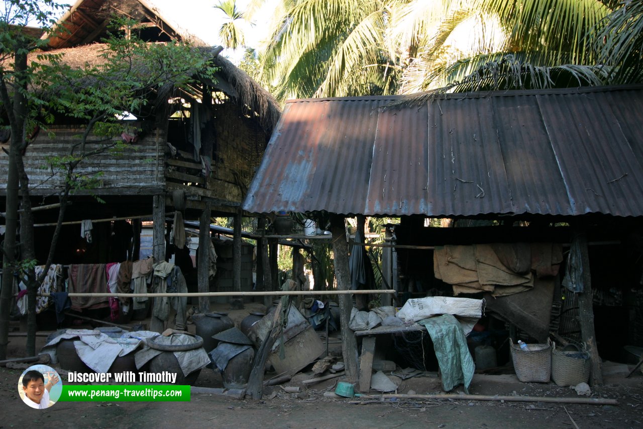 Ban Muang Keo, Laos