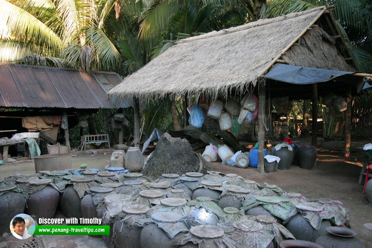 Ban Muang Keo, Laos