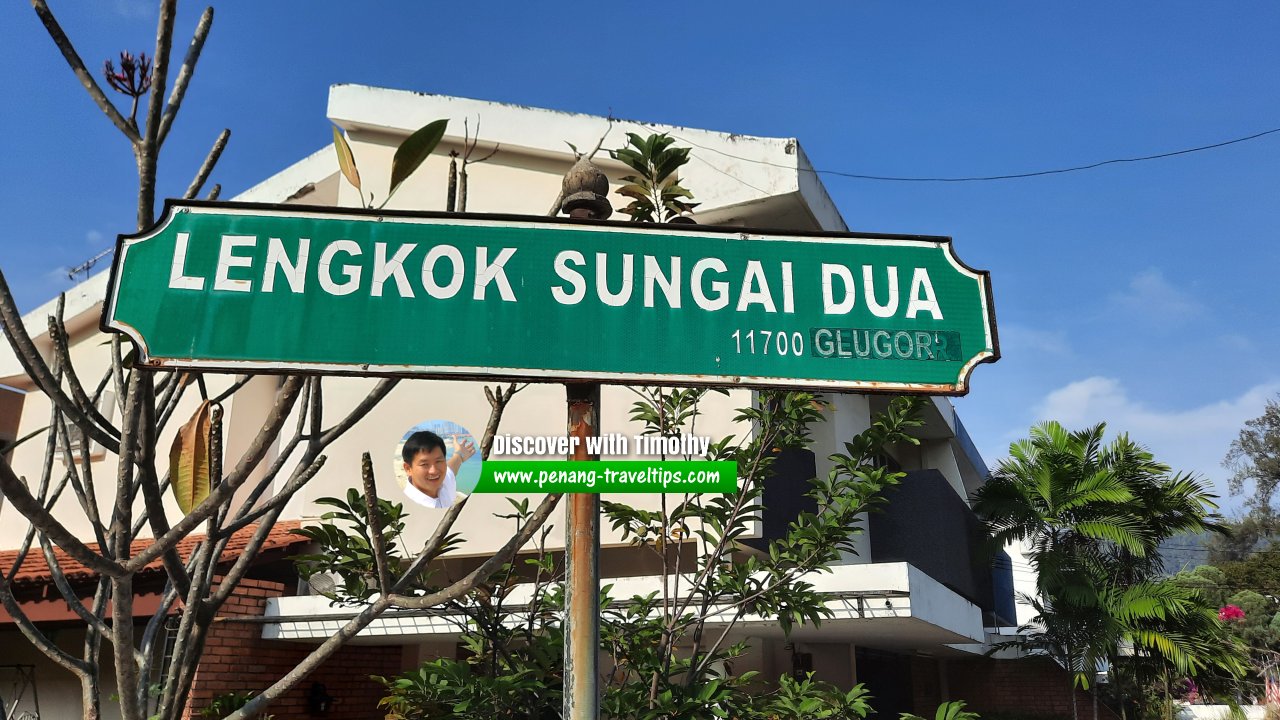 Lengkok Sungai Dua roadsign