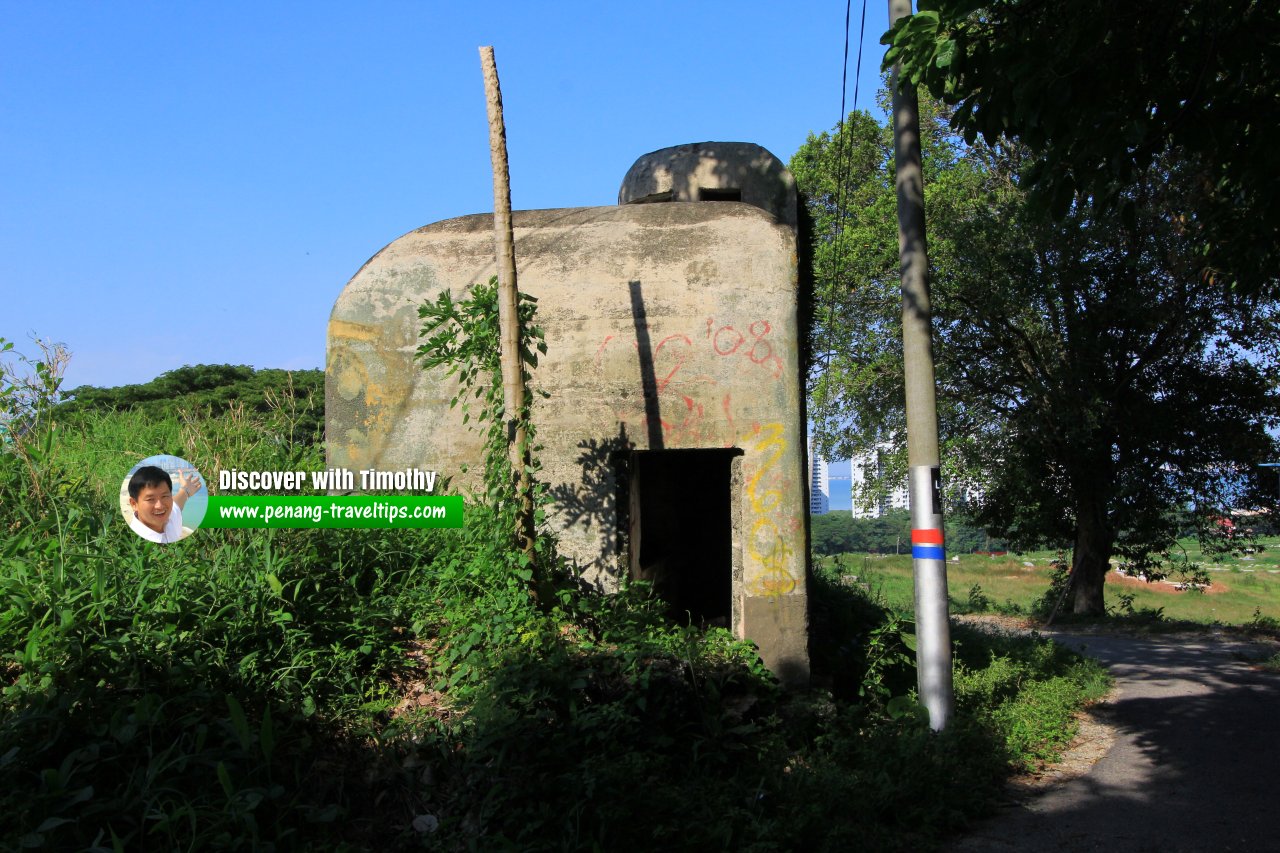 Pillbox A, Mount Erskine Cemetery